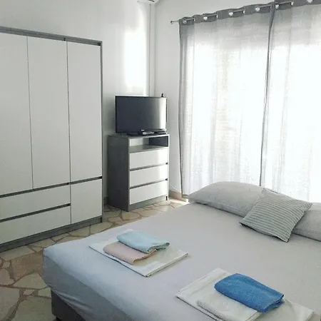 And Danica ポダツァ